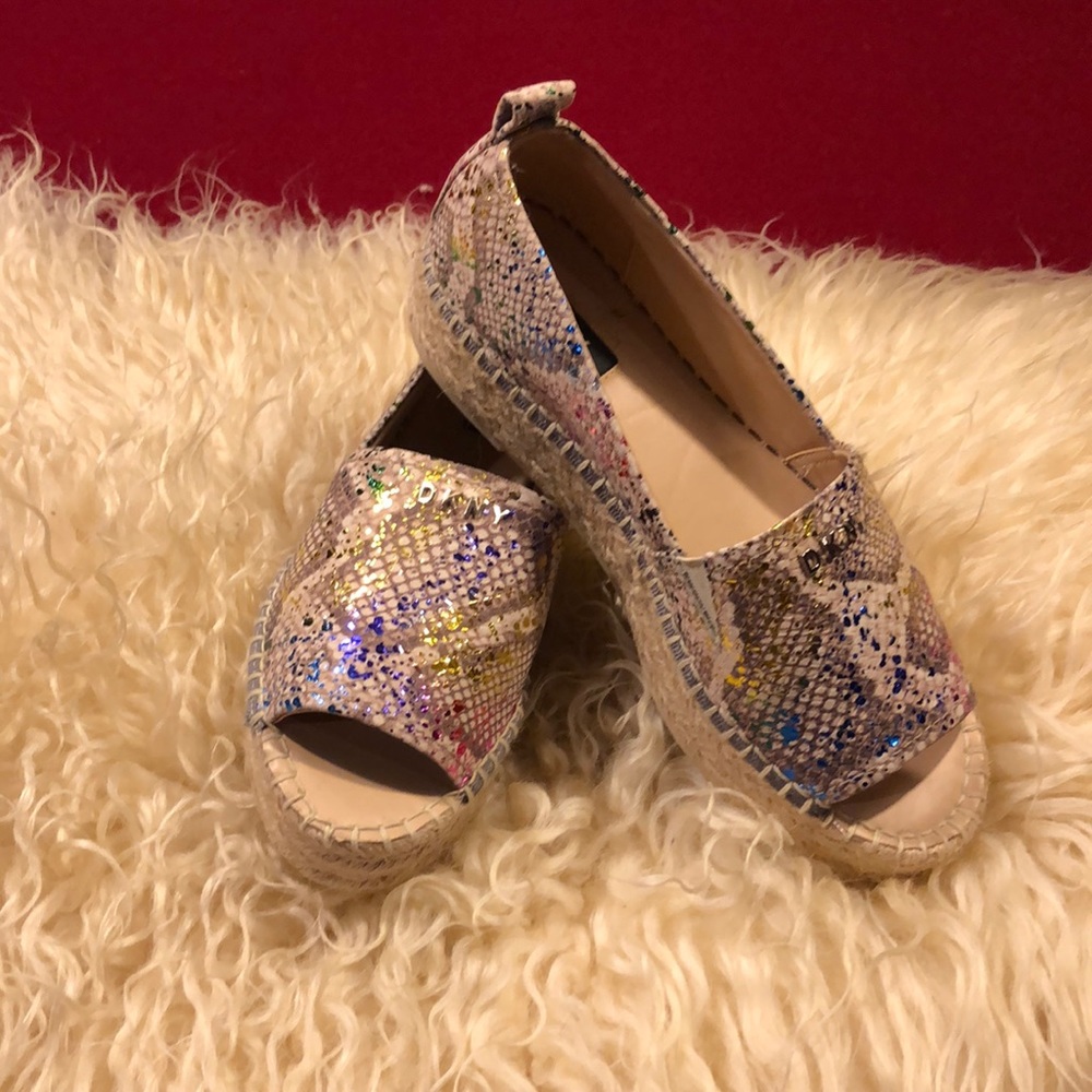 Open toe wedge dkny shoe
